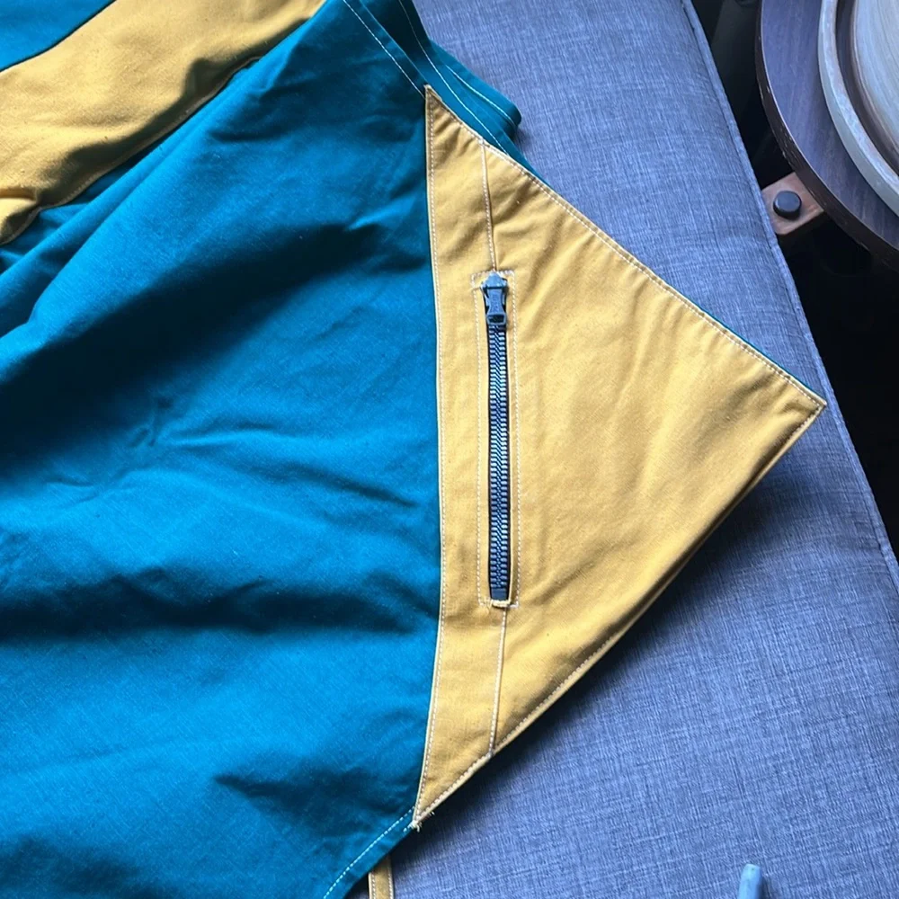 Beachbrowser Canvas Beach Mat with Pillow by The Canvasmiths Califormnia - Picture 3 of 4